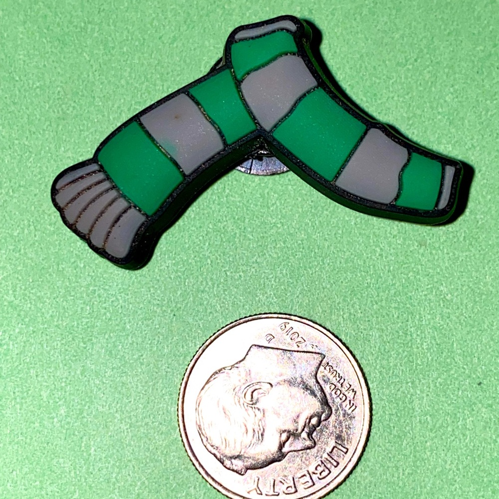 (10 for $15)  Scarf Harry Potter Croc Charms